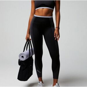 Fabletics Seamless Fusion High-Waisted 7/8 Legging Size L Black NWT In Packaging